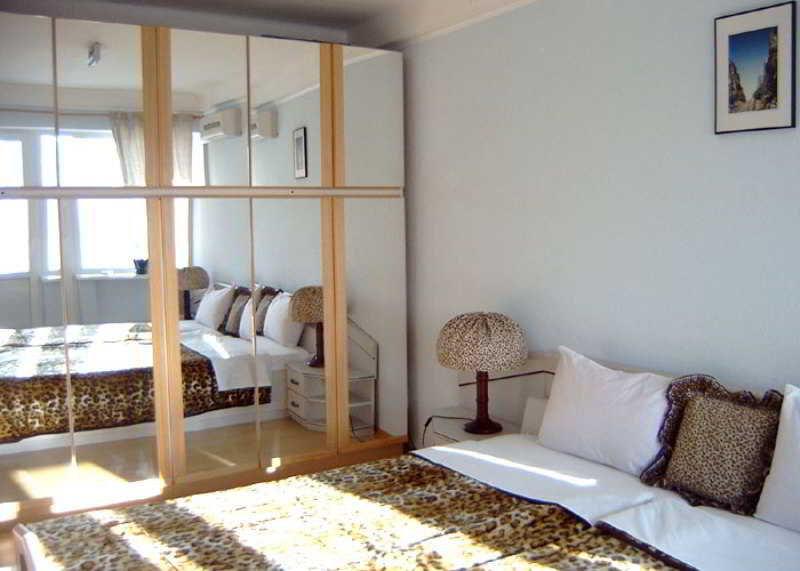Ukrainian Hotel Service Apartments Kiev Ngoại thất bức ảnh