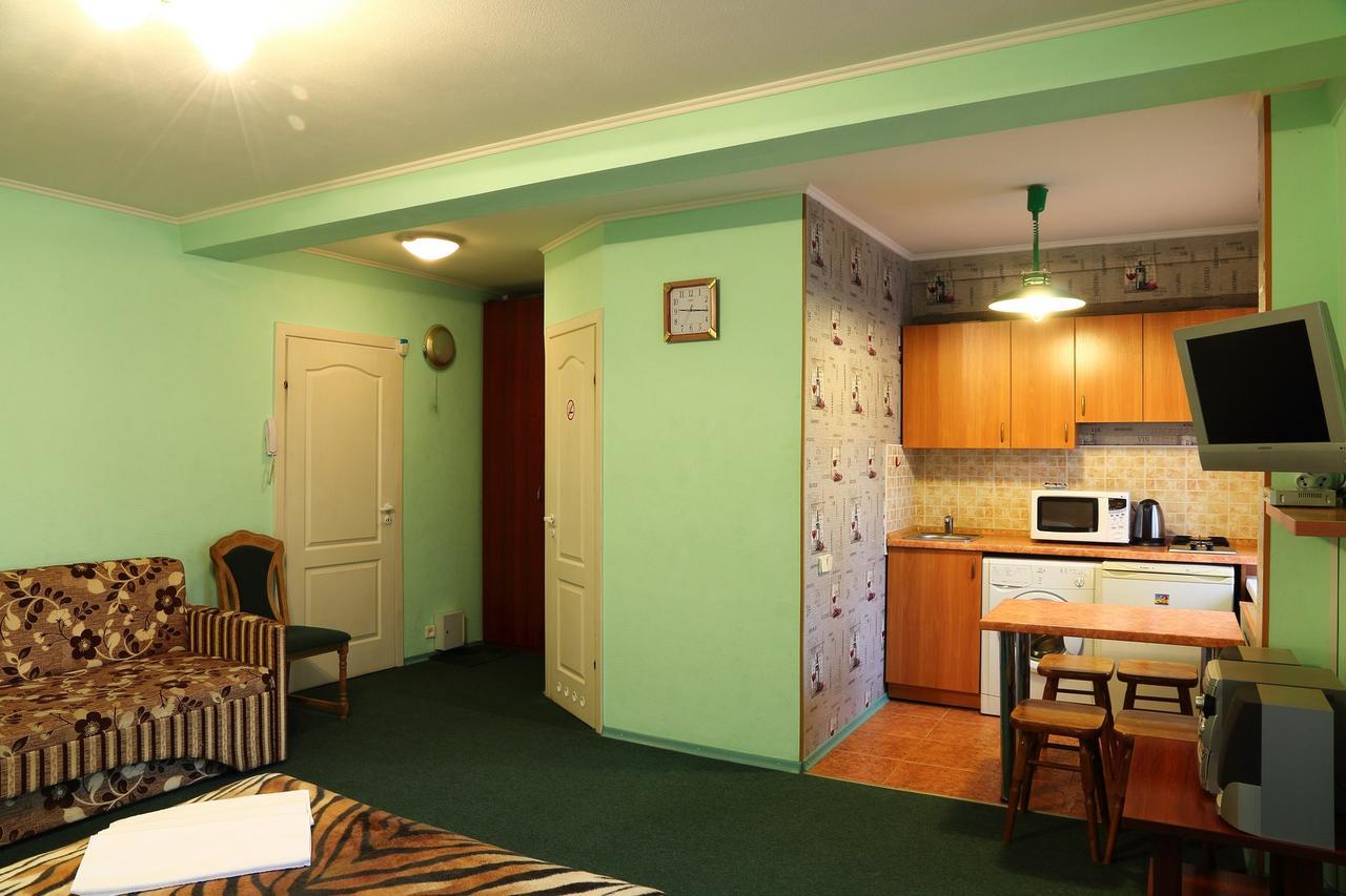 Ukrainian Hotel Service Apartments Kiev Ngoại thất bức ảnh